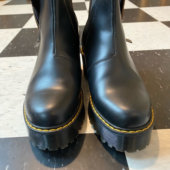 COPY - Brand new Dr Martens Ankle Boot - Picture 3 of 3